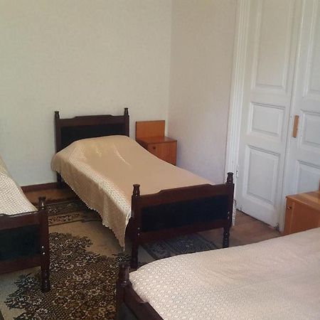 Firuza Hostel Borjomi Eksteriør bilde