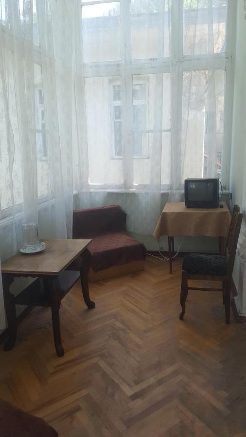 Firuza Hostel Borjomi Eksteriør bilde
