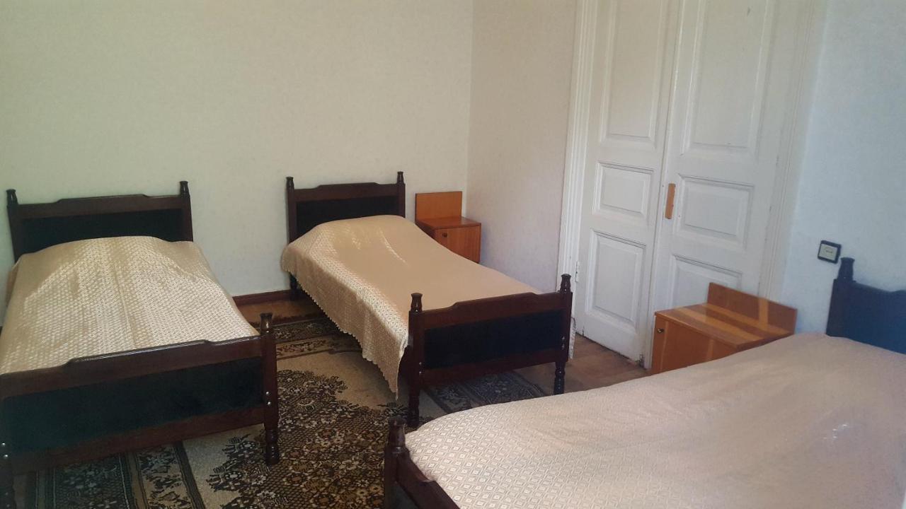 Firuza Hostel Borjomi Eksteriør bilde