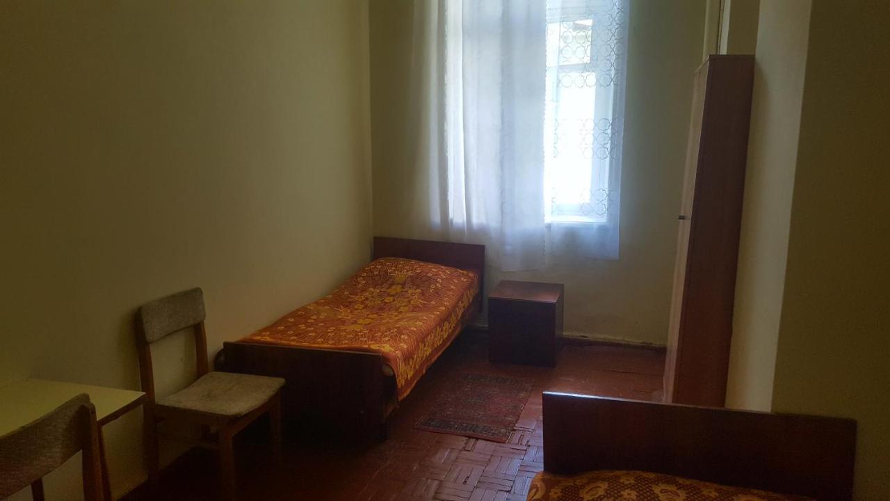 Firuza Hostel Borjomi Eksteriør bilde