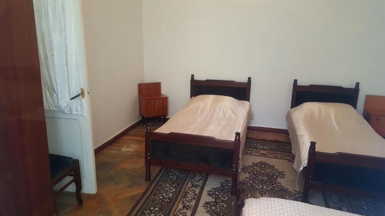 Firuza Hostel Borjomi Eksteriør bilde