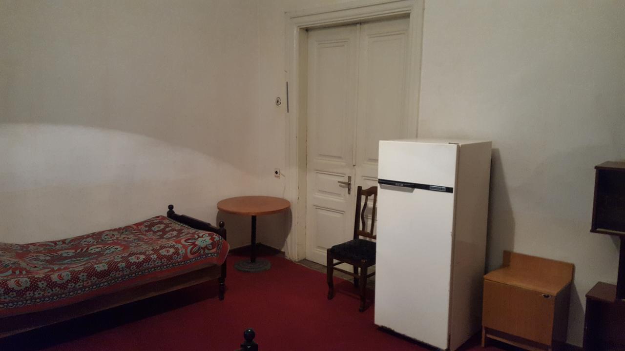 Firuza Hostel Borjomi Eksteriør bilde