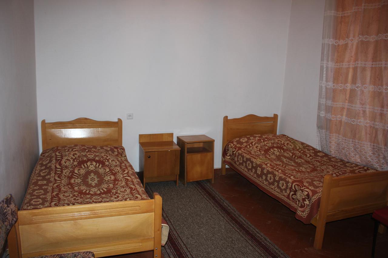 Firuza Hostel Borjomi Eksteriør bilde